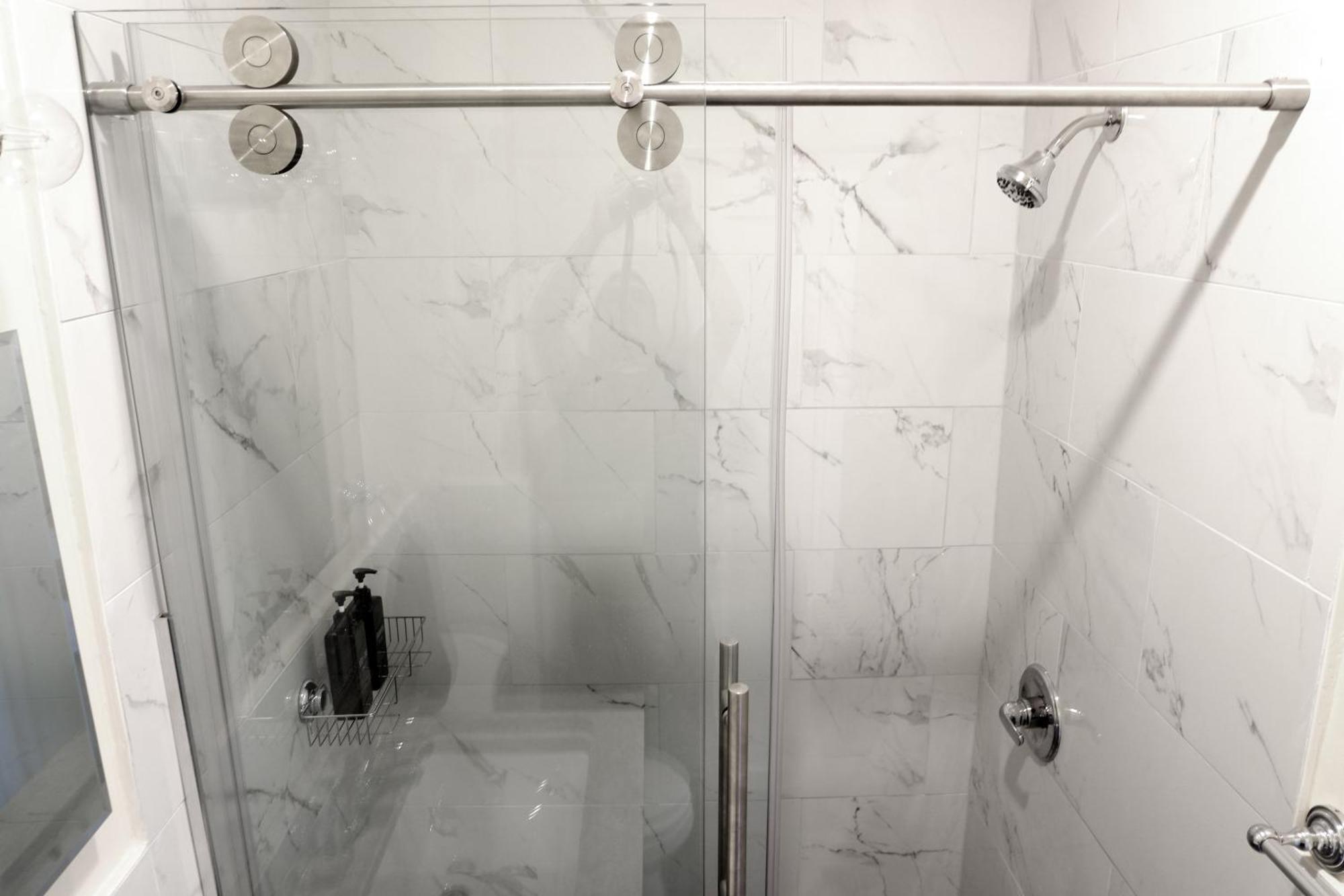 Newly Renovated - Minutes From The Apartment